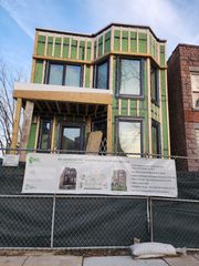 6321 S Eberhart Avenue 2, Chicago, IL 60637