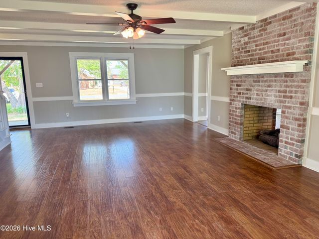 102 Squire Drive, Winterville, NC 28590