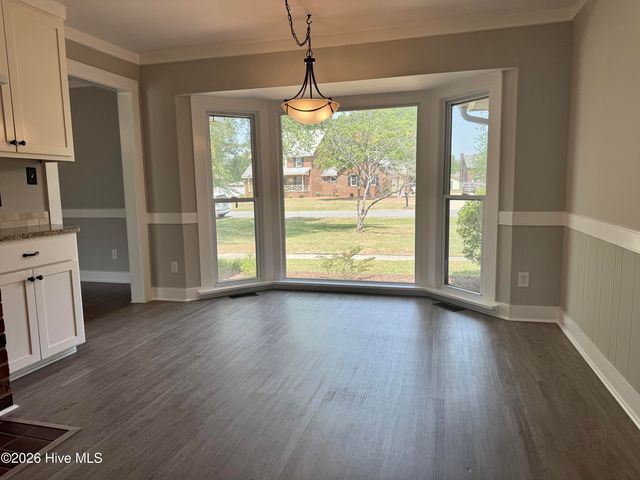 102 Squire Drive, Winterville, NC 28590