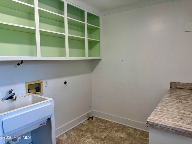 102 Squire Drive, Winterville, NC 28590