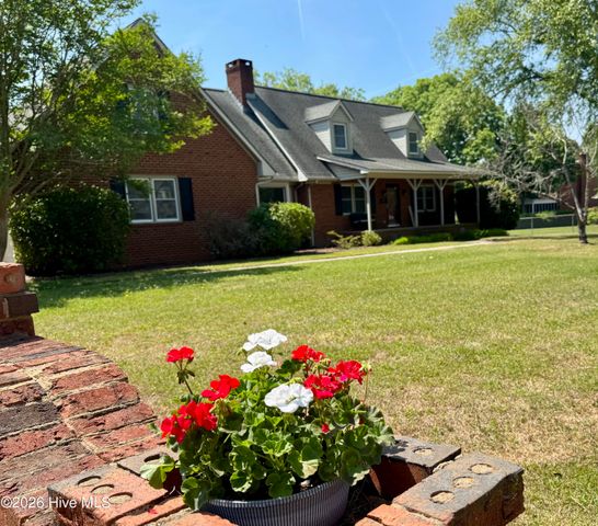 102 Squire Drive, Winterville, NC 28590