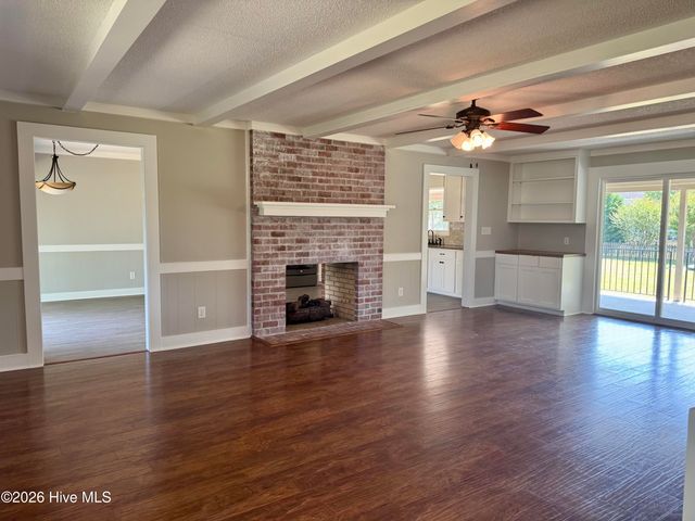 102 Squire Drive, Winterville, NC 28590