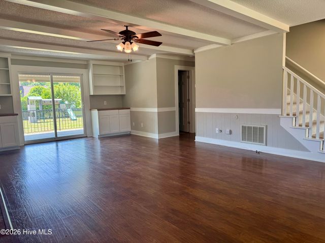 102 Squire Drive, Winterville, NC 28590