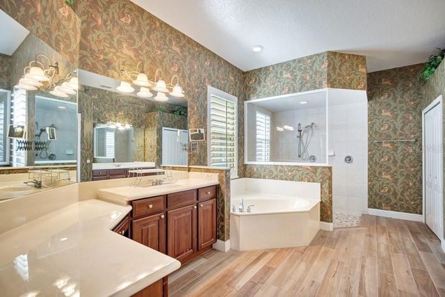9211 SHADOW PINAR COURT, Orlando, FL 32825