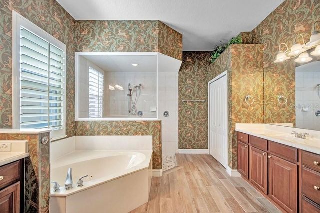 9211 SHADOW PINAR COURT, Orlando, FL 32825
