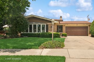186 Lance Drive, Des Plaines, IL 60016