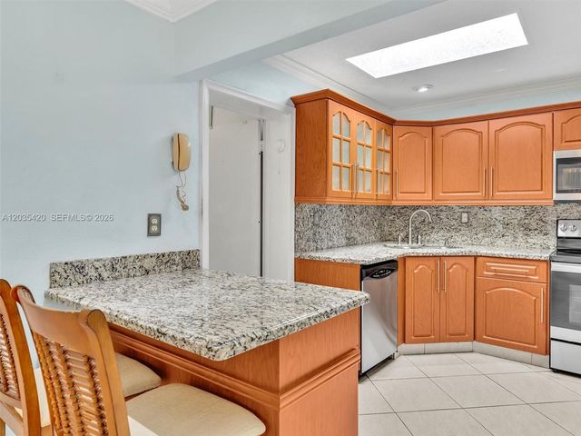8511 NW 59th Ct, Tamarac, FL 33321