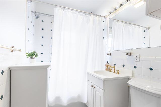 33 Halifax St 2, Boston, MA 02130