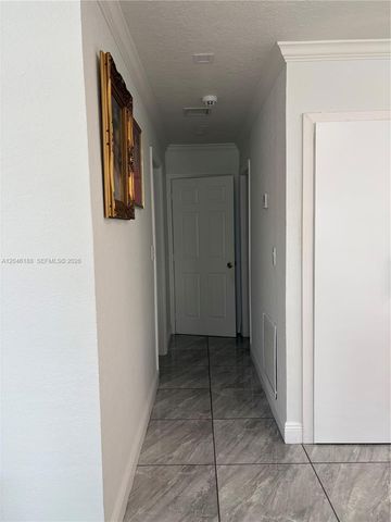 734 E 39th St, Hialeah, FL 33013