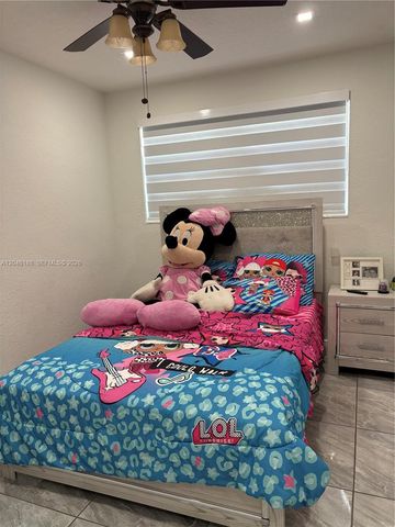 734 E 39th St, Hialeah, FL 33013