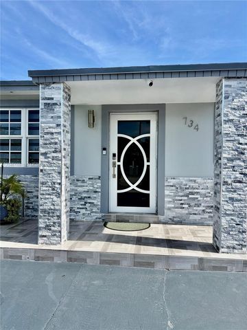 734 E 39th St, Hialeah, FL 33013