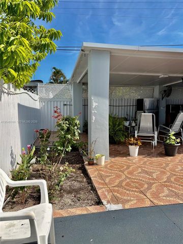 734 E 39th St, Hialeah, FL 33013