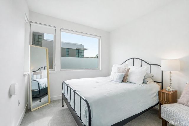 594 Hudson Avenue, San Francisco, CA 94124