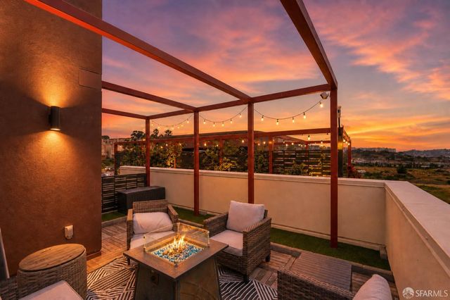 594 Hudson Avenue, San Francisco, CA 94124