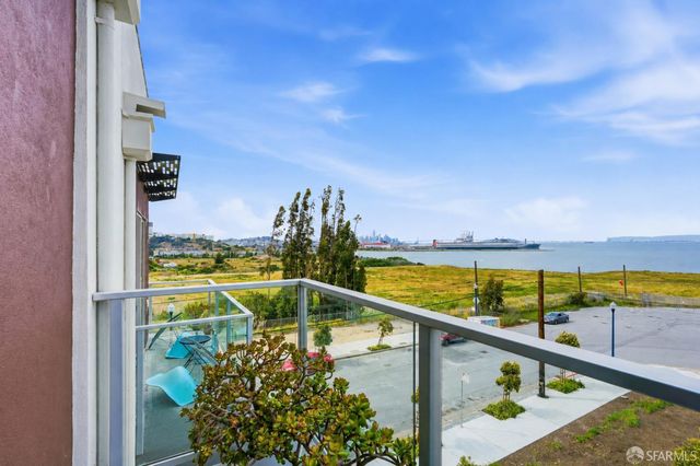 594 Hudson Avenue, San Francisco, CA 94124