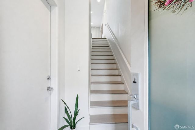 594 Hudson Avenue, San Francisco, CA 94124