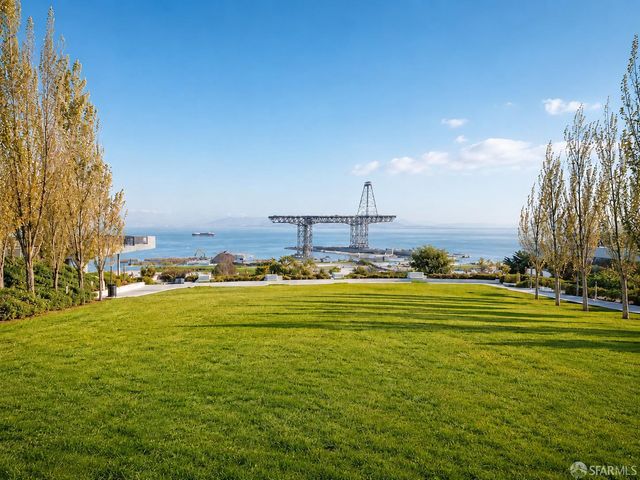 594 Hudson Avenue, San Francisco, CA 94124