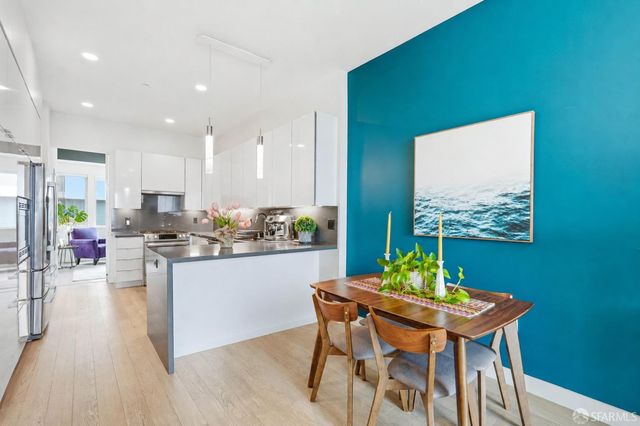 594 Hudson Avenue, San Francisco, CA 94124