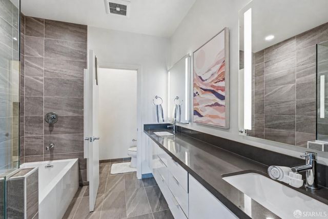 594 Hudson Avenue, San Francisco, CA 94124