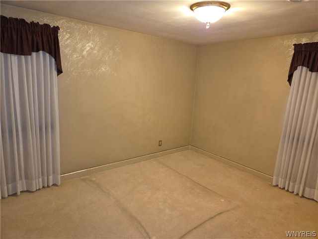 609 25th Street, Niagara Falls, NY 14301