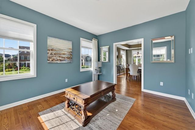 107 Stafford Dr, Robinson Twp, PA 15136