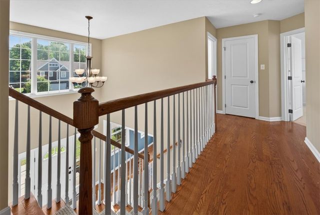 107 Stafford Dr, Robinson Twp, PA 15136