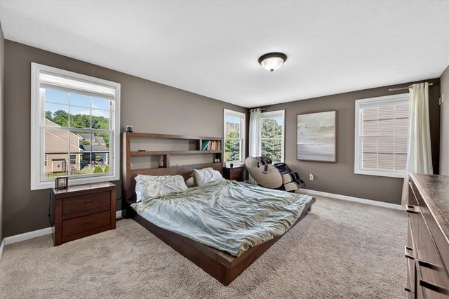 107 Stafford Dr, Robinson Twp, PA 15136