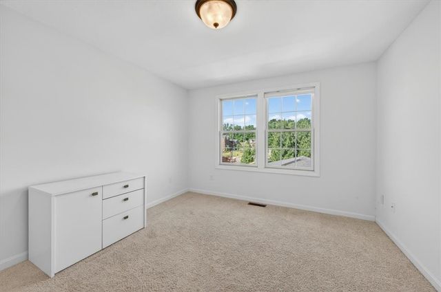 107 Stafford Dr, Robinson Twp, PA 15136