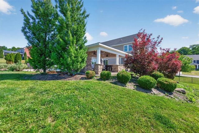 107 Stafford Dr, Robinson Twp, PA 15136