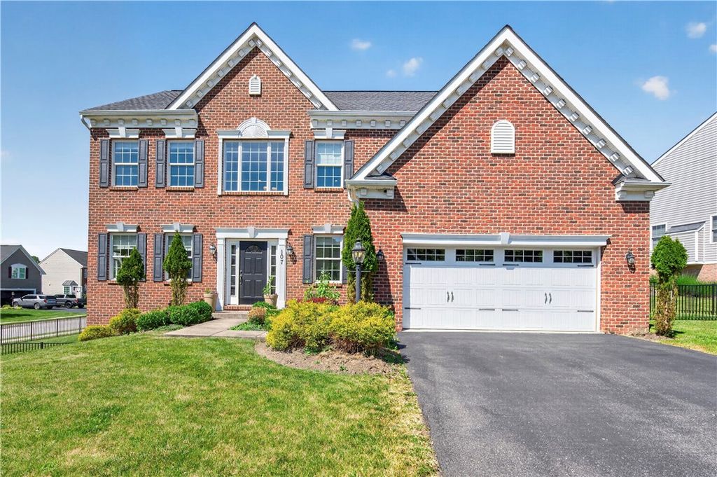 107 Stafford Dr, Robinson Twp, PA 15136