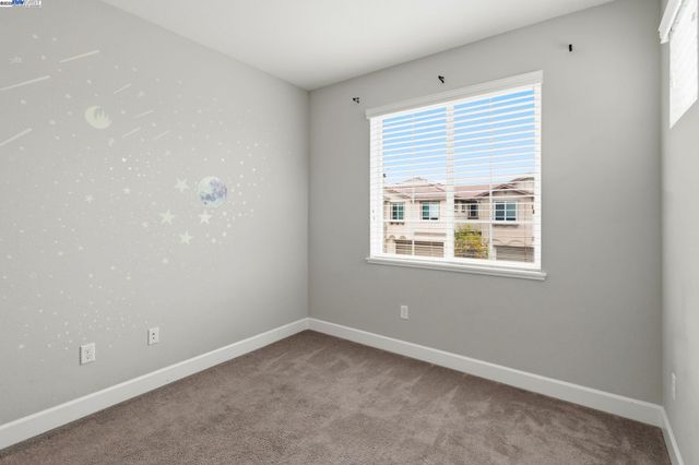 2111 Parsons Dr, Fairfield, CA 94533