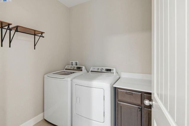 2111 Parsons Dr, Fairfield, CA 94533