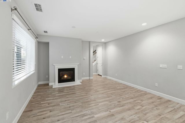 2111 Parsons Dr, Fairfield, CA 94533