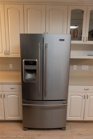 1867 Wilshire Street, Westland, MI 48186