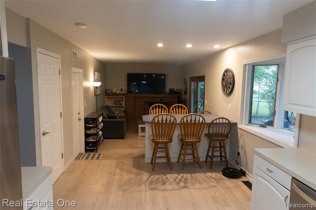 1867 Wilshire Street, Westland, MI 48186