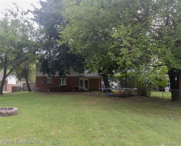 1867 Wilshire Street, Westland, MI 48186