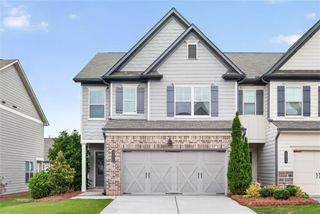 5524 Garens Way, Flowery Branch, GA 30542