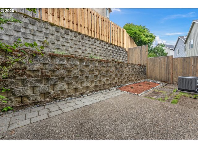 3622 WILD ROSE Loop, West Linn, OR 97068