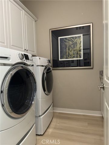 137 Smallwheel, Irvine, CA 92618