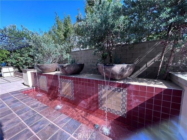 137 Smallwheel, Irvine, CA 92618