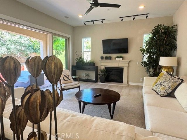 137 Smallwheel, Irvine, CA 92618