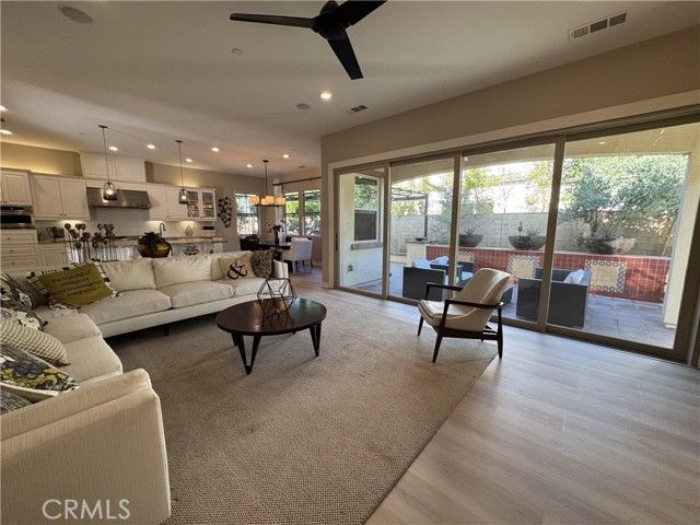 137 Smallwheel, Irvine, CA 92618