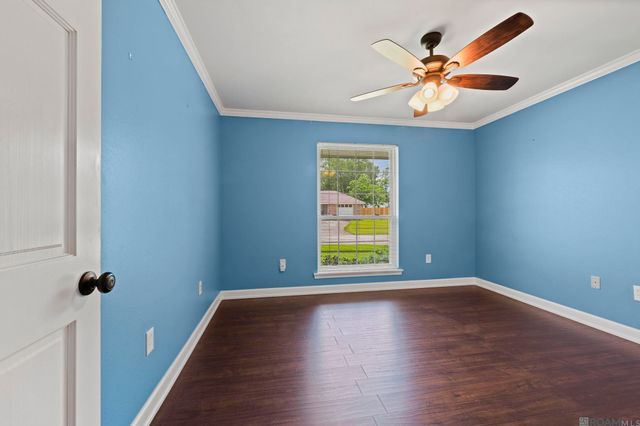 4910 Woodlyn Dr, Baton Rouge, LA 70816
