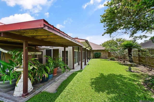 4910 Woodlyn Dr, Baton Rouge, LA 70816