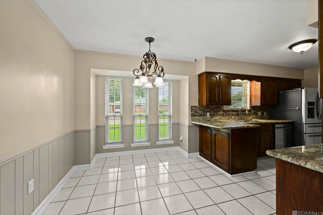 4910 Woodlyn Dr, Baton Rouge, LA 70816