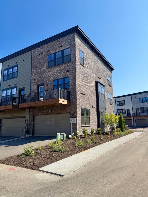 851 Sweetwater Drive, Saint Paul, MN 55116 — photo 3
