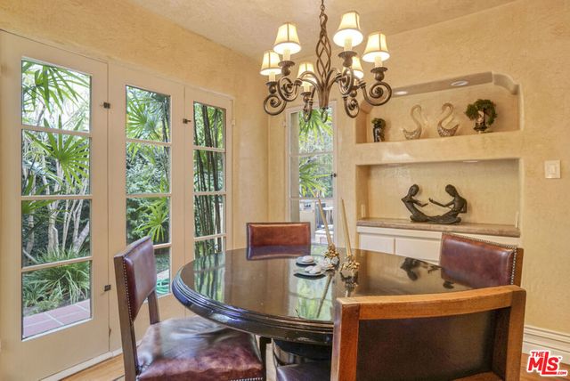 707 N Bedford Drive, Beverly Hills, CA 90210