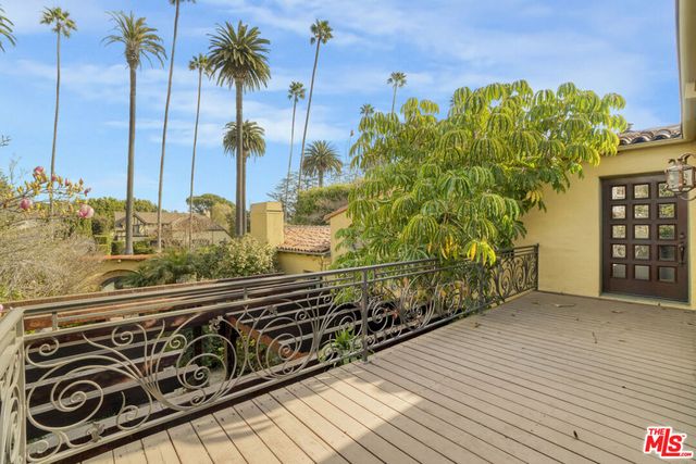 707 N Bedford Drive, Beverly Hills, CA 90210