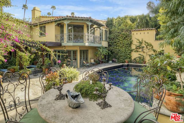 707 N Bedford Drive, Beverly Hills, CA 90210