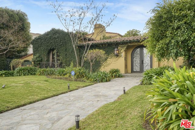 707 N Bedford Drive, Beverly Hills, CA 90210